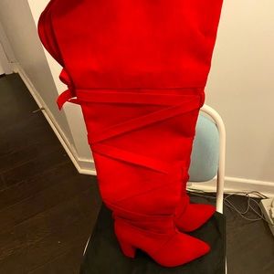 Sexy above-the-knee high heel boot